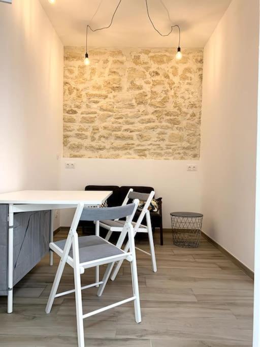 Appartement Secteur Gare Et Place De La Comedie, Wifi & Climatisation Montpellier Exterior photo