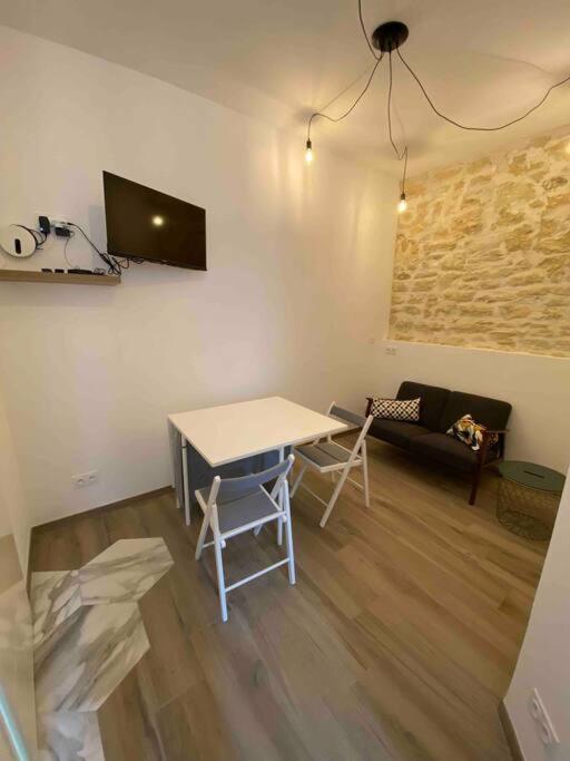 Appartement Secteur Gare Et Place De La Comedie, Wifi & Climatisation Montpellier Exterior photo